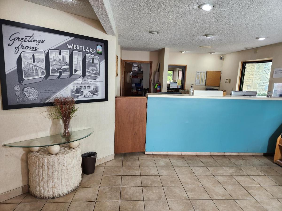 Westspring Inn - Westlake Cleveland Eksteriør billede