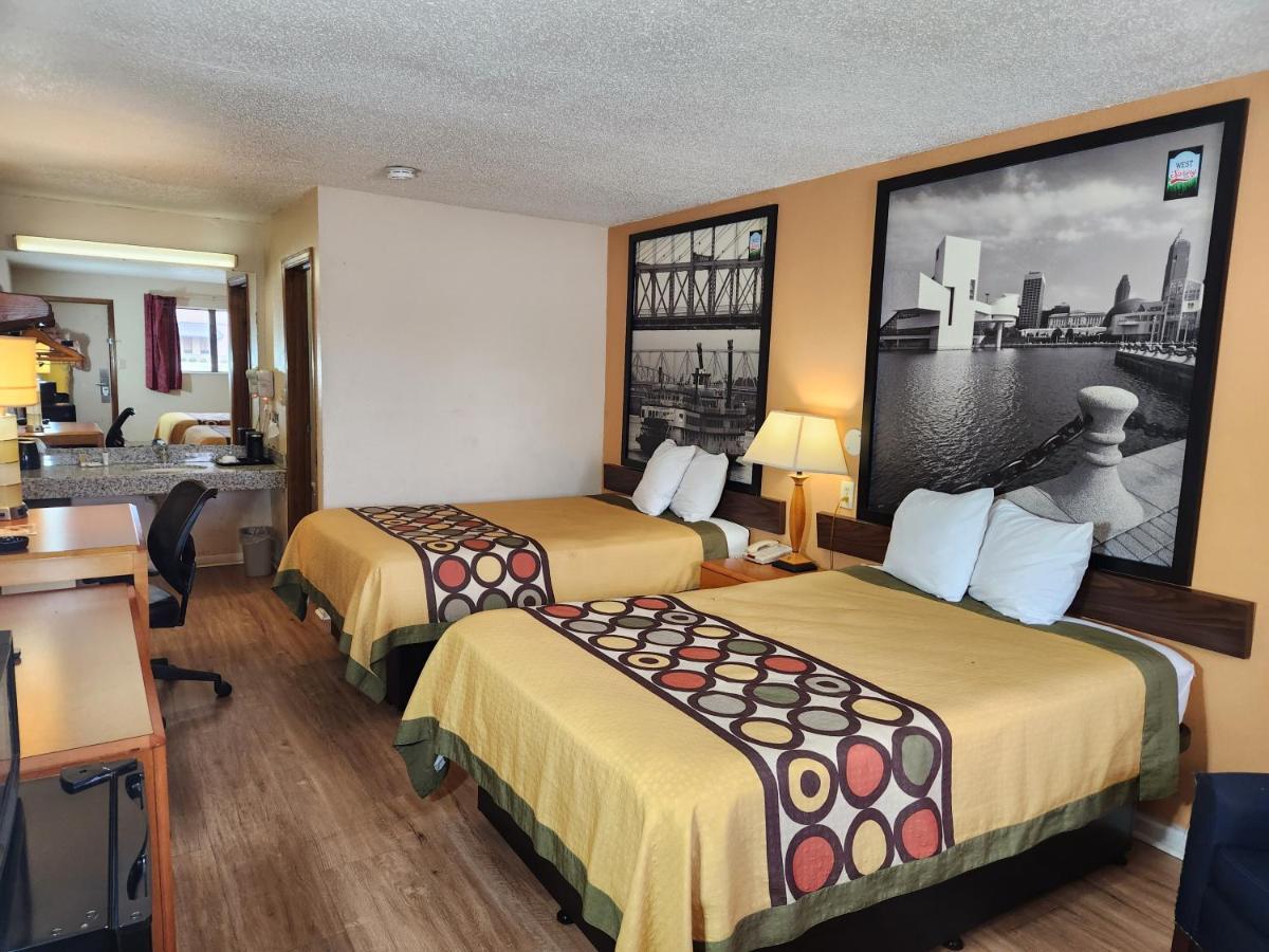 Westspring Inn - Westlake Cleveland Eksteriør billede